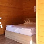 Mik Hotel *