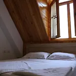 Hotel Mik *
